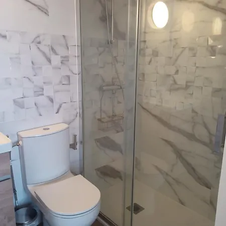 Mata Caparica 게스트하우스 *