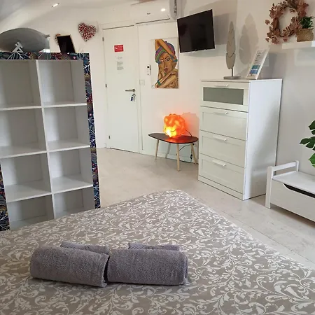 Mata Caparica 게스트하우스 *