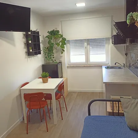 Mata Caparica Hostel *