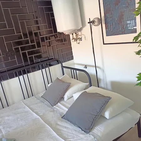 Mata Caparica Hostel *