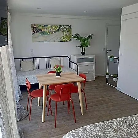 Mata Caparica 게스트하우스 코스타 다 카파리카